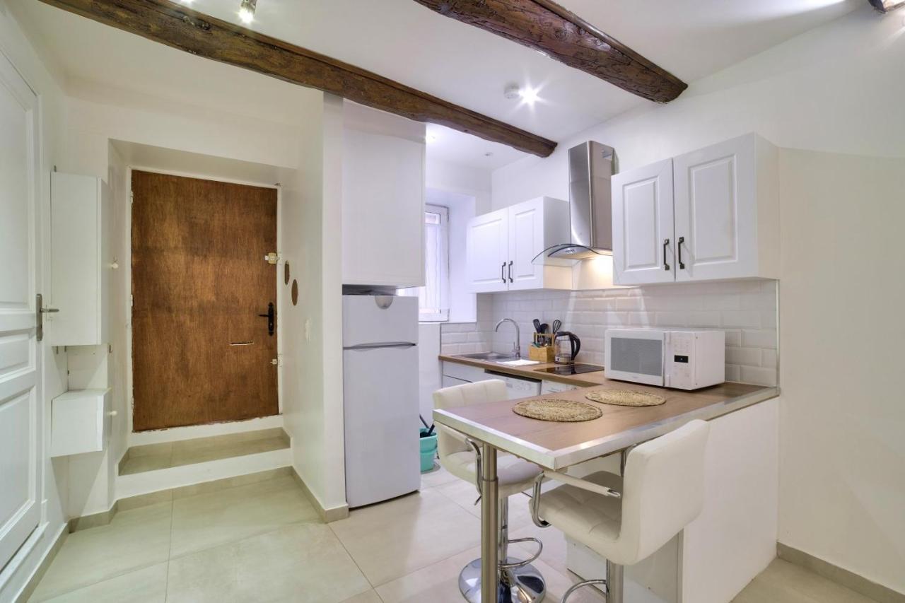 Superb Flat Near The Beach In 앙티브 외부 사진